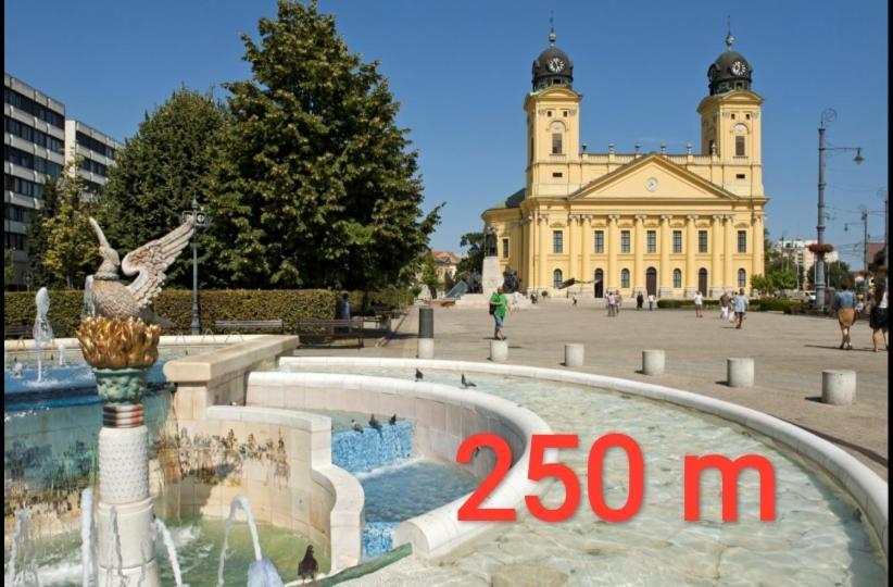 Apartmán Kossuth Garden Debrecín Exteriér fotografie