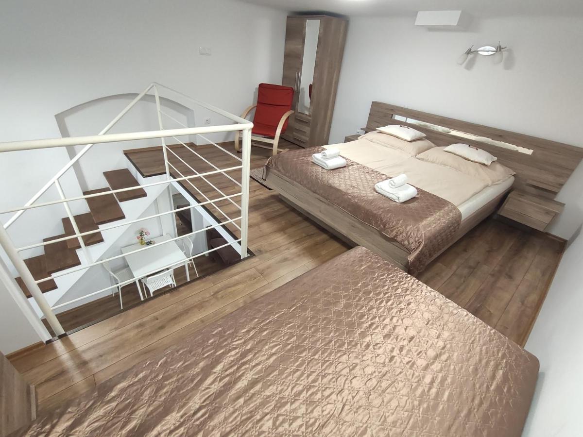 Apartmán Kossuth Garden Debrecín Exteriér fotografie